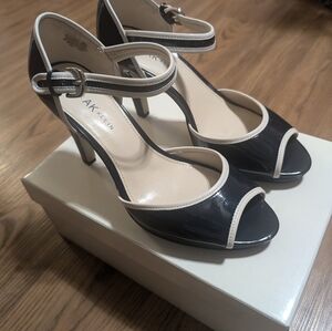 Anne Klein Vintage Navy and Cream Heels